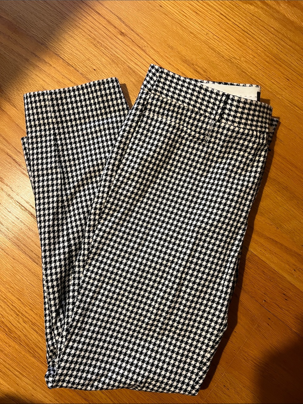 Banana Republic Black & White Houndstooth Straight-Leg Pants